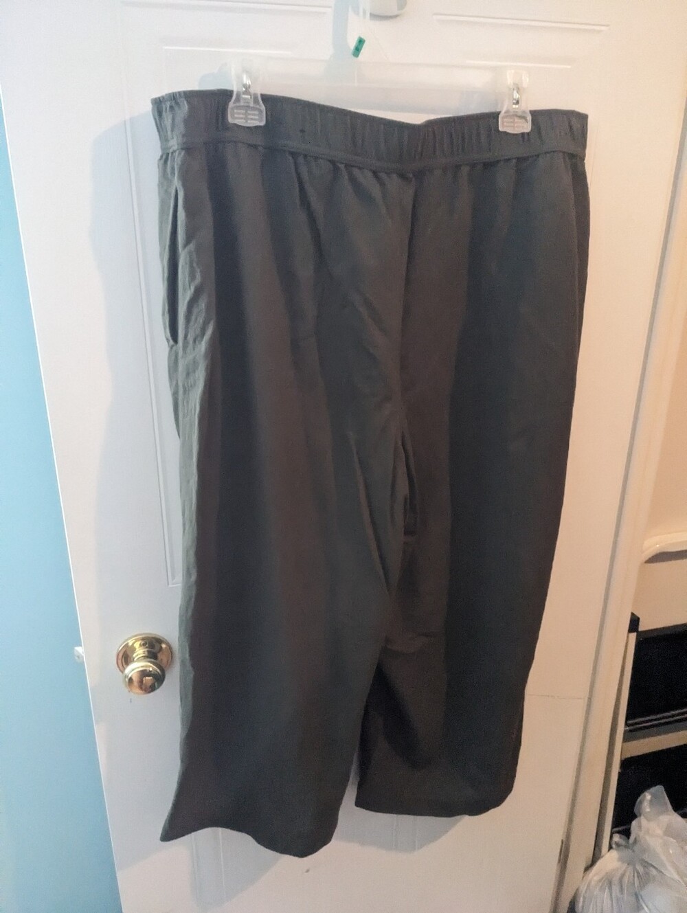 Reitmans Green Ankle Wide-Leg Pants